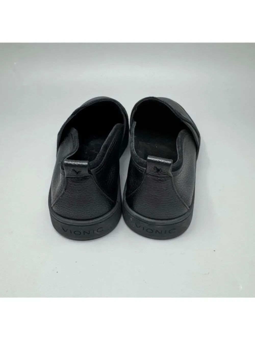 Vionic Women's Cambria Slip-On Casual Sneakers Black Size 6.5